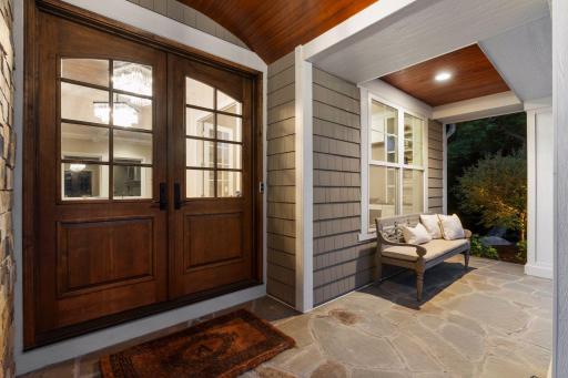 2890 Ella Lane, Minnetonka, MN 55305