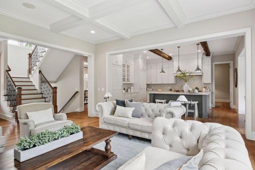 2890 Ella Lane, Minnetonka, MN 55305