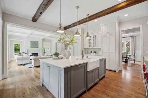 2890 Ella Lane, Minnetonka, MN 55305