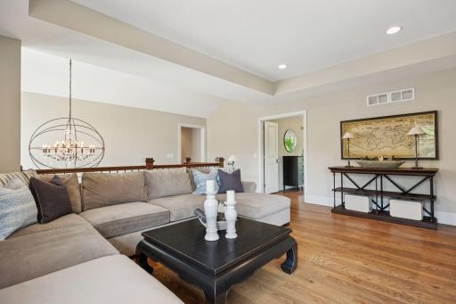 2890 Ella Lane, Minnetonka, MN 55305