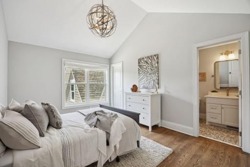 2890 Ella Lane, Minnetonka, MN 55305