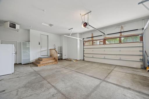 2890 Ella Lane, Minnetonka, MN 55305