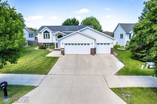 152 17th Avenue W, West Fargo, ND 58078