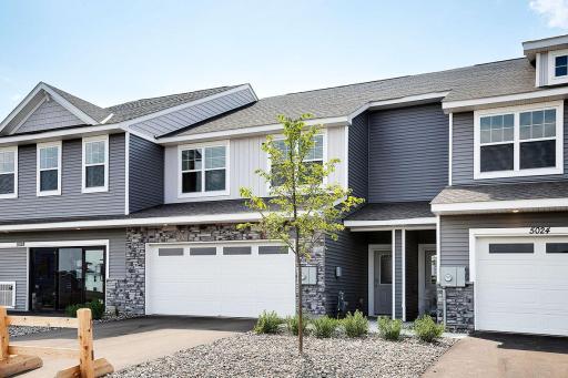 Welcome to the Fairhaven by DR Horton in Brookshire. *Model home- colors and finishes will vary.