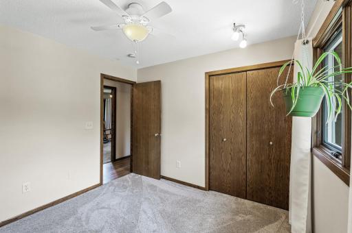 12417 Kennelly Road, Burnsville, MN 55337