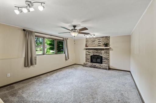12417 Kennelly Road, Burnsville, MN 55337