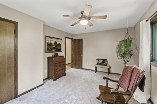 12417 Kennelly Road, Burnsville, MN 55337