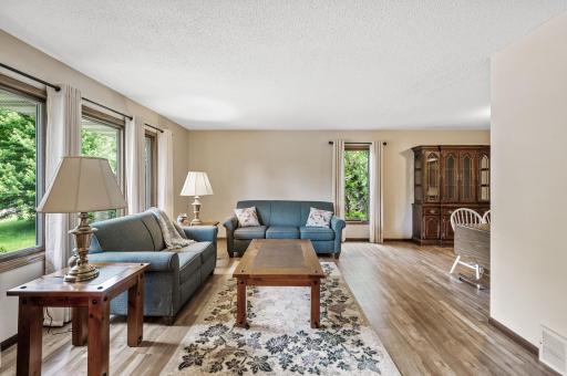 12417 Kennelly Road, Burnsville, MN 55337