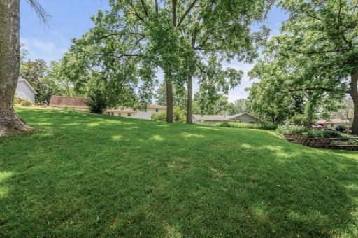 12417 Kennelly Road, Burnsville, MN 55337