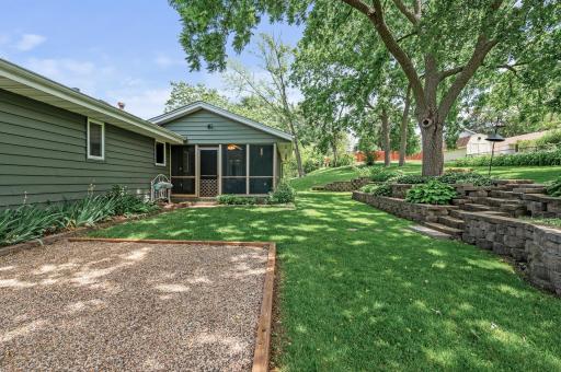 12417 Kennelly Road, Burnsville, MN 55337