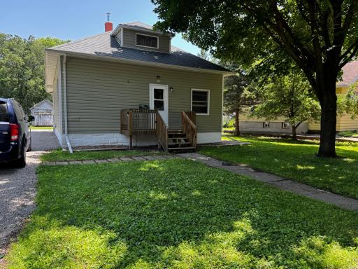 226 N Central Avenue, Truman, MN 56088
