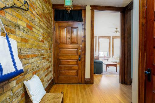 63 Avon Street S, 36, Saint Paul, MN 55105