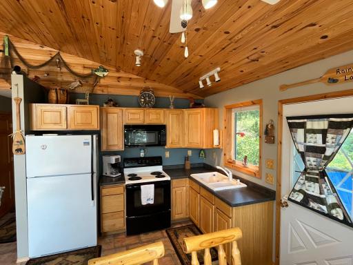 2370 Keyes Island, International Falls, MN 56649