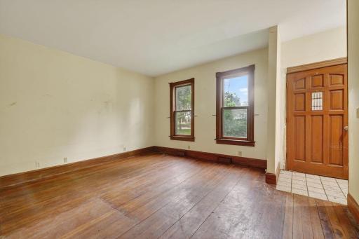 1216 County Road C E, Saint Paul, MN 55109