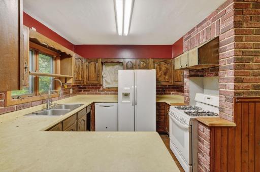 1216 County Road C E, Saint Paul, MN 55109