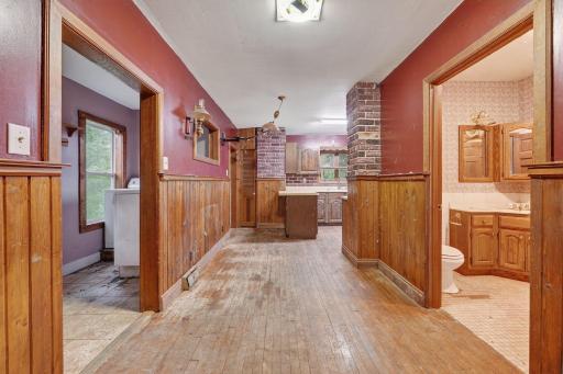 1216 County Road C E, Saint Paul, MN 55109