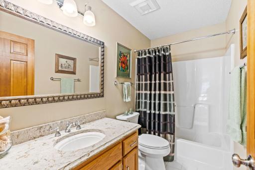 37-web-or-mls-3649 Mount Vernon Ln-37.jpg
