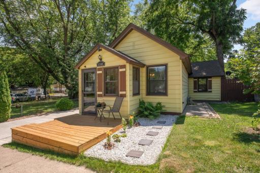 1104 5th Street E, Saint Paul, MN 55106