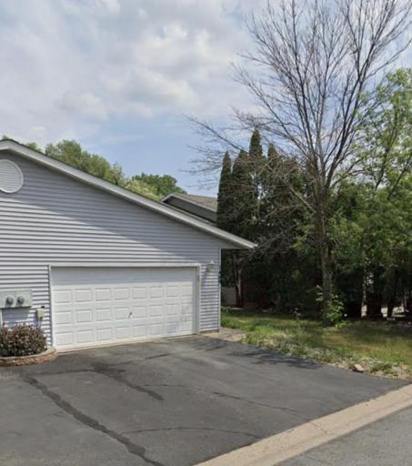 634 Mcintosh Court, Shakopee, MN 55379