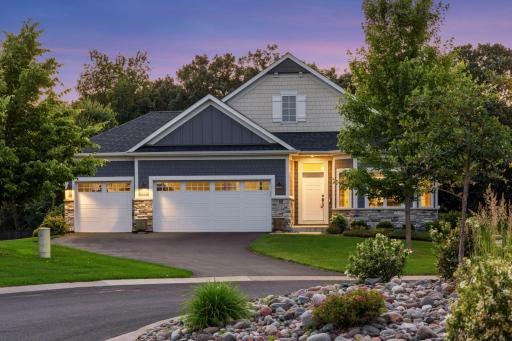 2157 Oakgrove Court, Hudson, WI 54016