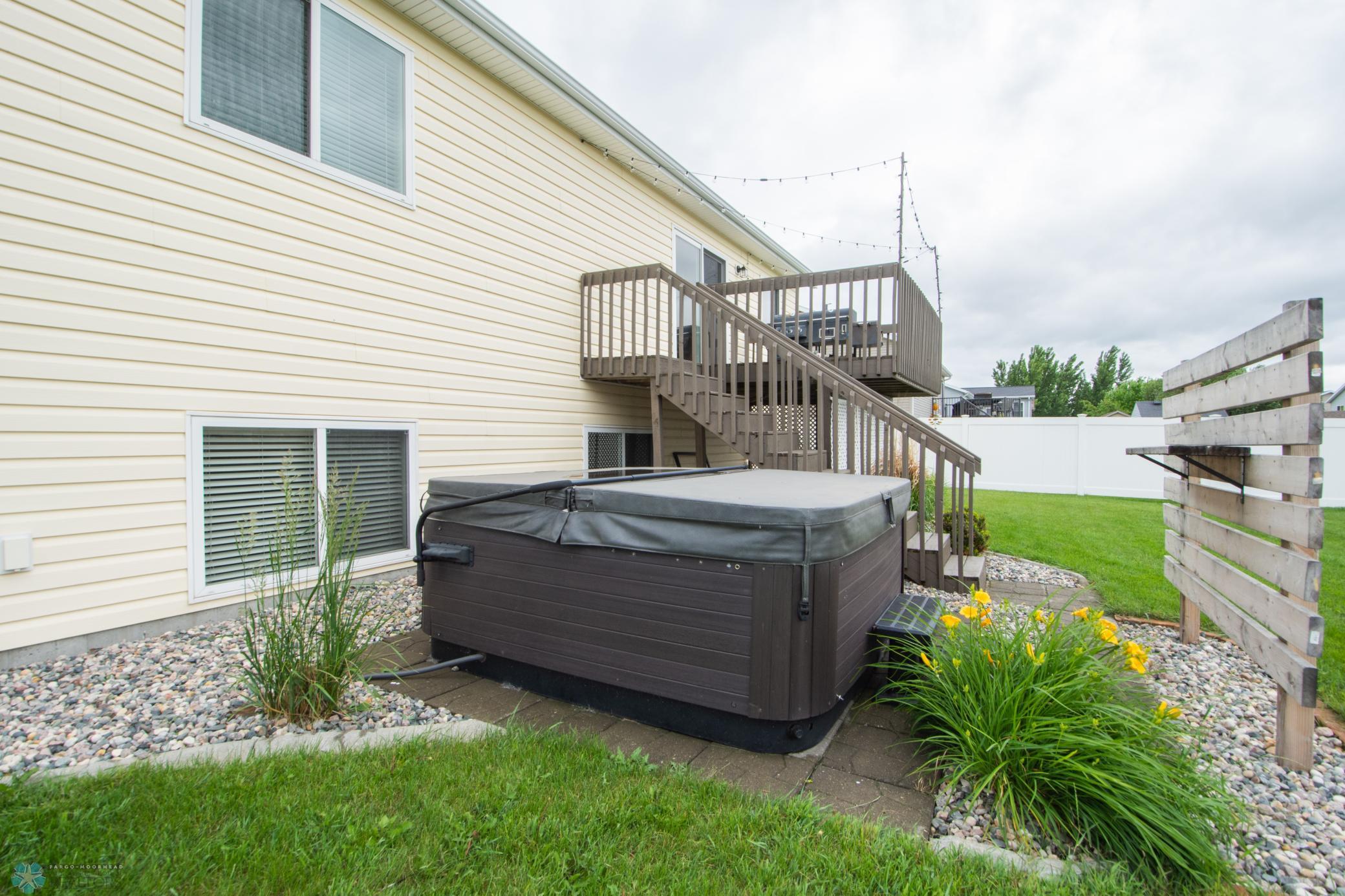 Hot Tub & Patio