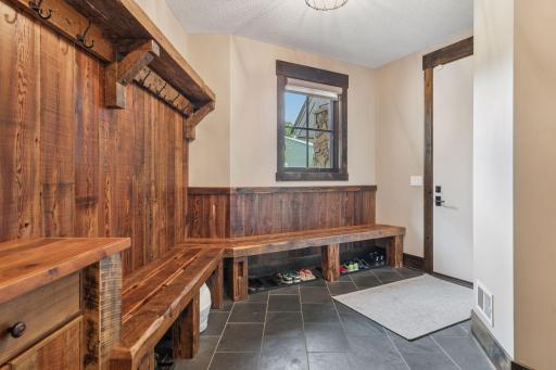 1099 Indian Trail S, Afton, MN 55001
