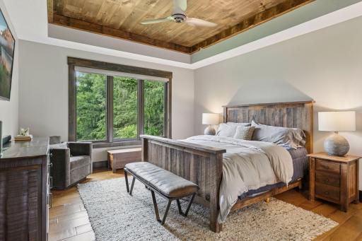 1099 Indian Trail S, Afton, MN 55001