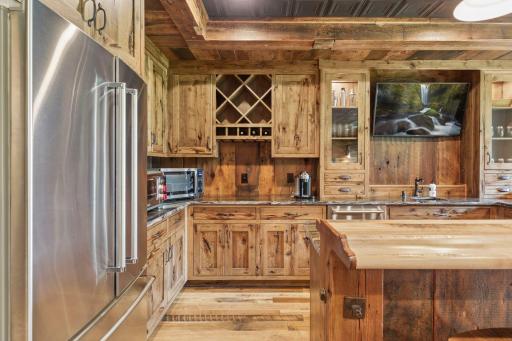1099 Indian Trail S, Afton, MN 55001