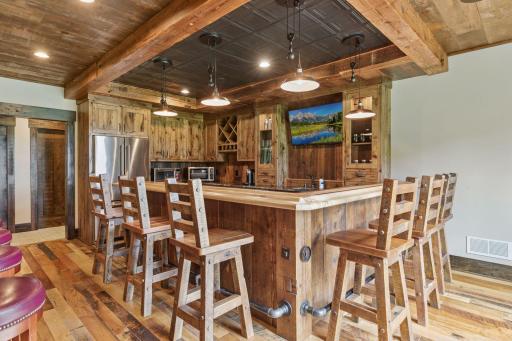 1099 Indian Trail S, Afton, MN 55001