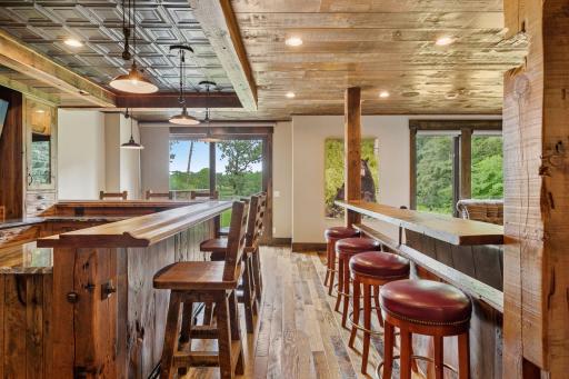 1099 Indian Trail S, Afton, MN 55001