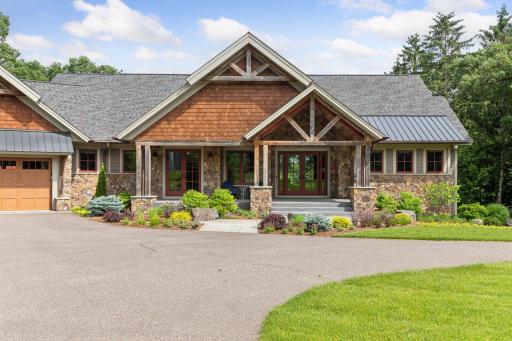 1099 Indian Trail S, Afton, MN 55001