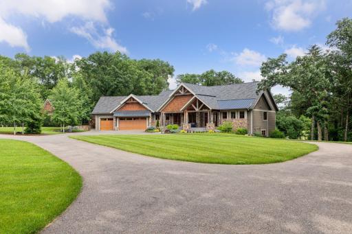 1099 Indian Trail S, Afton, MN 55001
