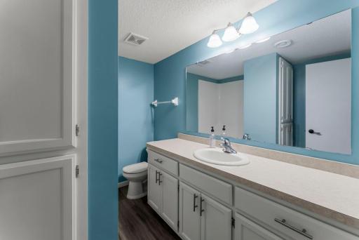 1055 Willow Trail, Farmington, MN 55024