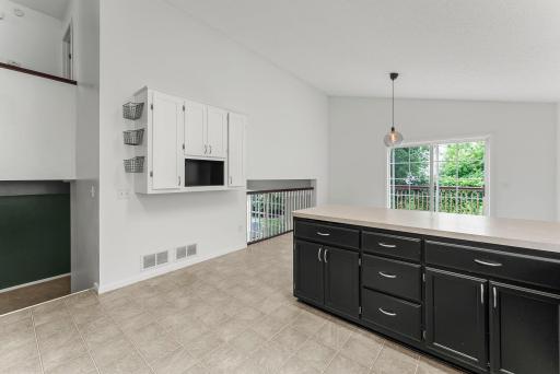 1055 Willow Trail, Farmington, MN 55024