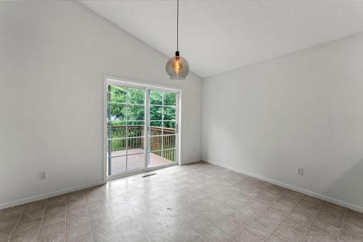 1055 Willow Trail, Farmington, MN 55024