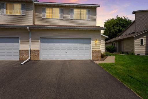 1055 Willow Trail, Farmington, MN 55024