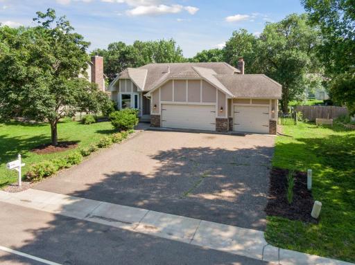 10989 N Eagle Lake Boulevard, Maple Grove, MN 55369