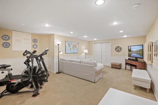 4504 Wooddale Avenue, Edina, MN 55424