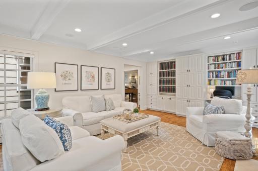 4504 Wooddale Avenue, Edina, MN 55424