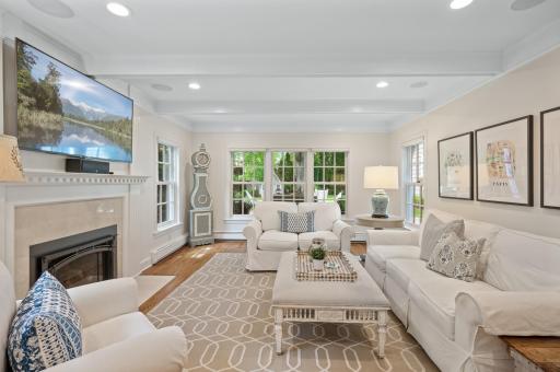 4504 Wooddale Avenue, Edina, MN 55424