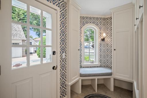 4504 Wooddale Avenue, Edina, MN 55424