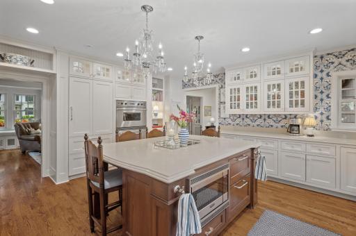 4504 Wooddale Avenue, Edina, MN 55424