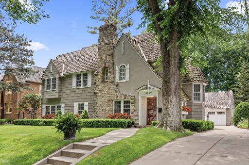 4504 Wooddale Avenue, Edina, MN 55424