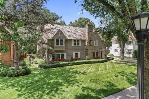 4504 Wooddale Avenue, Edina, MN 55424