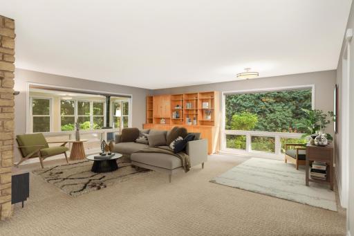 576 Montcalm Place, Saint Paul, MN 55116
