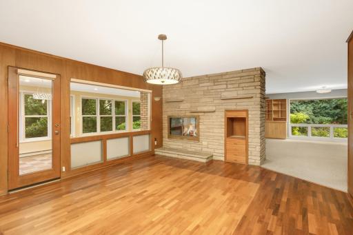 576 Montcalm Place, Saint Paul, MN 55116