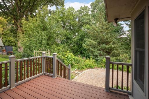 576 Montcalm Place, Saint Paul, MN 55116