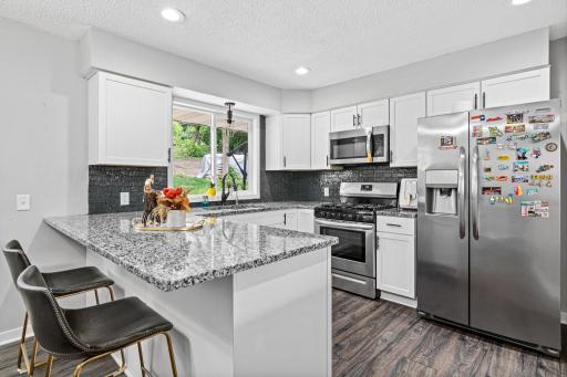 Photo for 2200 Horizon Road, Burnsville, MN 55337 - listing #6743802 2200 Horizon Road, Burnsville, MN 55337