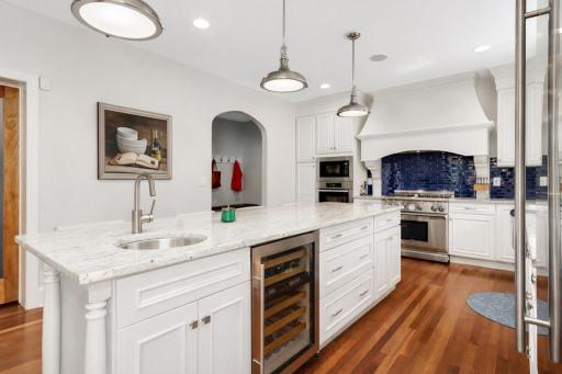 3890 Sunset Drive, Spring Park, MN 55384