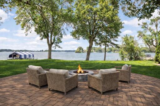 3890 Sunset Drive, Spring Park, MN 55384